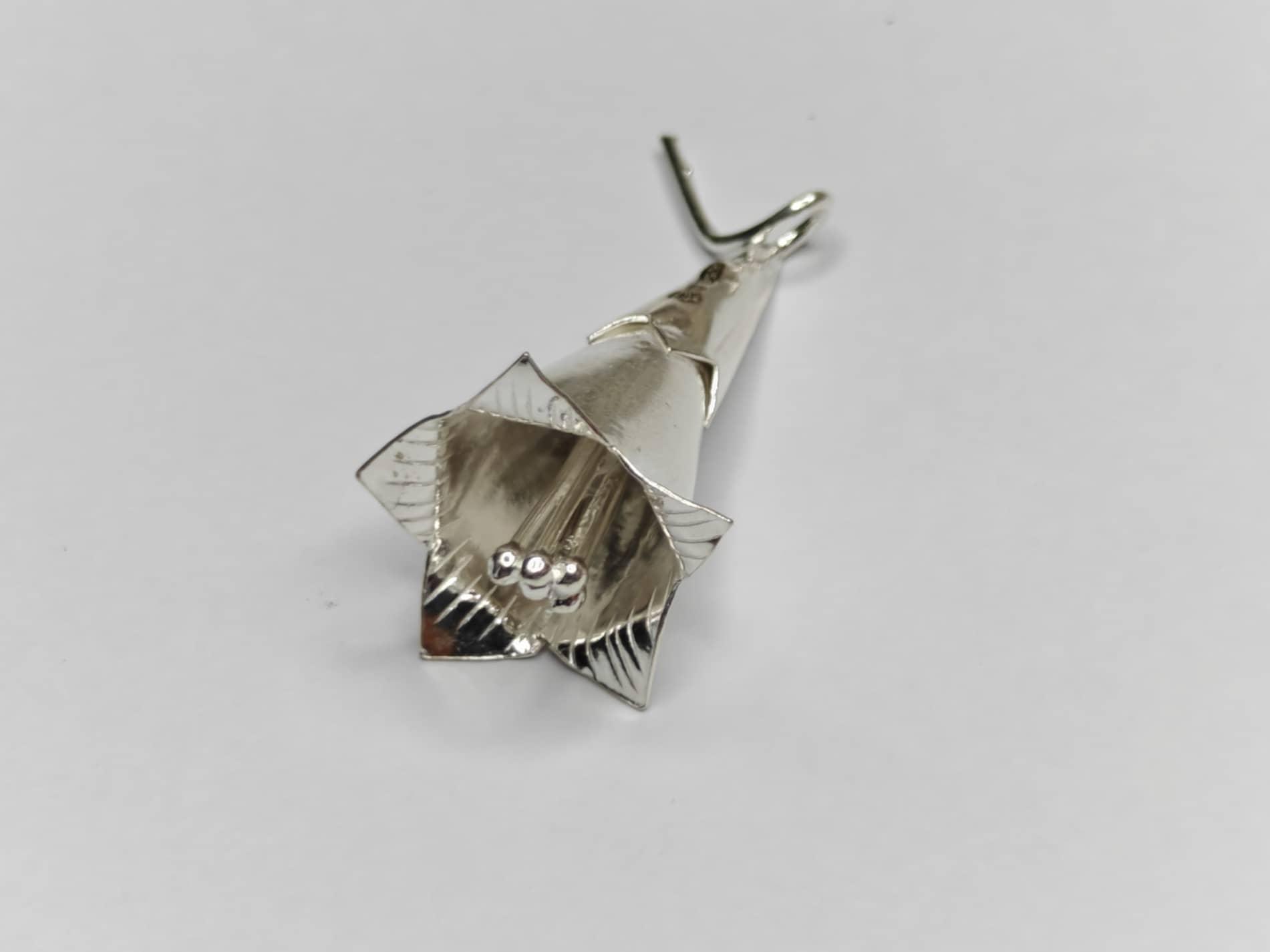 Silver Kolke / Dhutra Flower