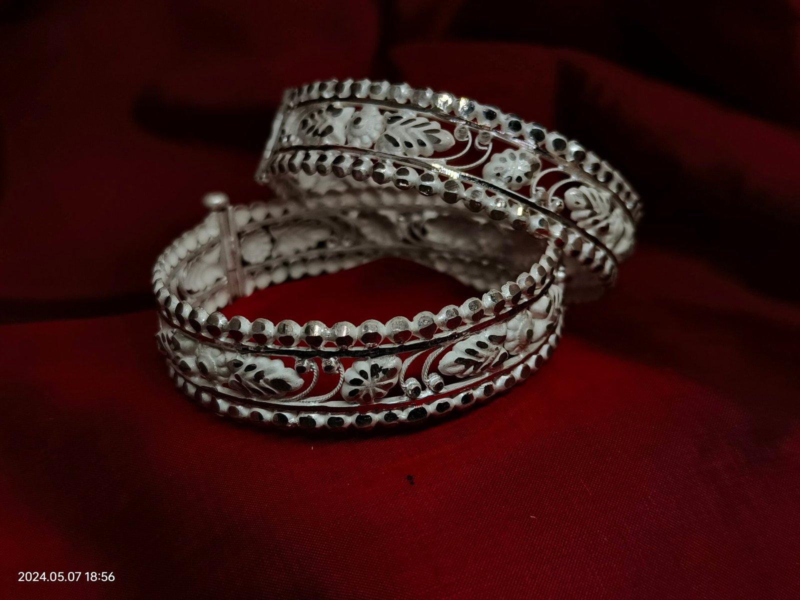 Pata Bahari Chur / Traditional Bangles for Women and Girls 2.8 view 4