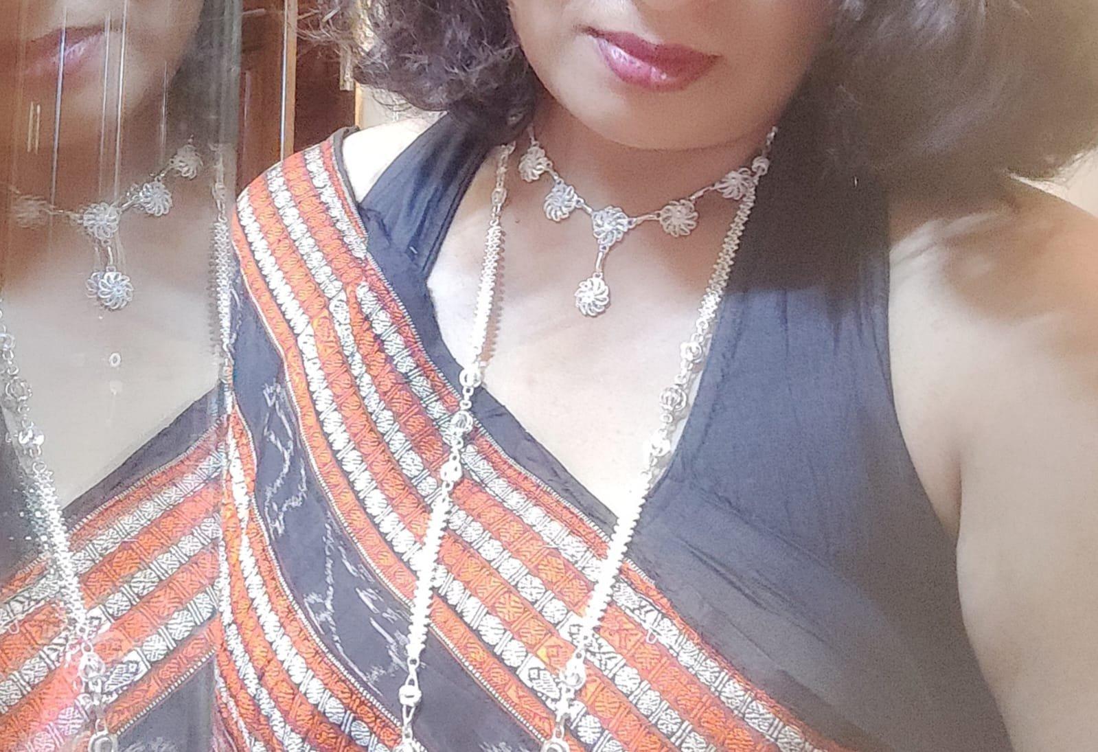 Parineeta Filigree Jewellery Set view 2