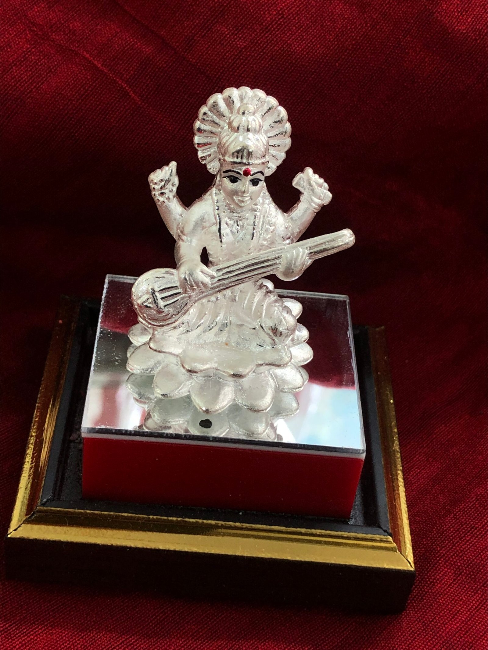 Meena Saraswati / सरस्वती Idol - Image 3