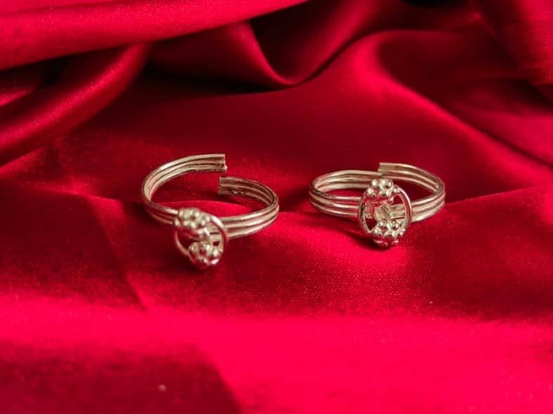 Crown Toe Ring/ Bichiya/ Toering 4 Crown Toe Ring/ Bichiya/ Toering - Image 2