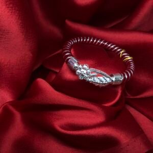 MonMohini Silver Pola/Pola Badhano Red 2.3