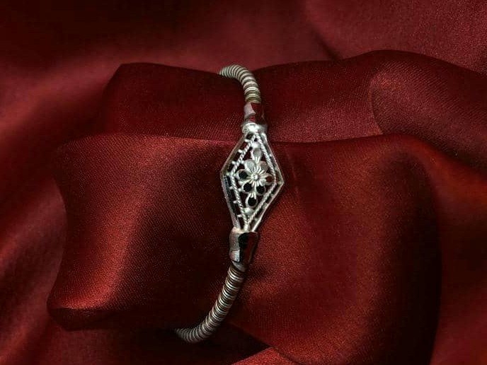 Madhumanti Twisted Loha / Noa / Silver Copper (tama) Metal Bangle / লোহা / নোয়া 2.1, 2.2, 2.4,2.5,2.6 - Image 4
