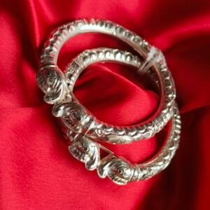 Alternative view of Madhavi Traditional Bangle/Bala/Naksha Bala 2.4