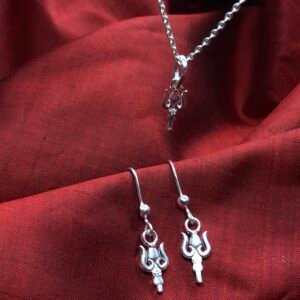 Alternative view of Gahenaz Silver Trishul Pendant with Earring Set