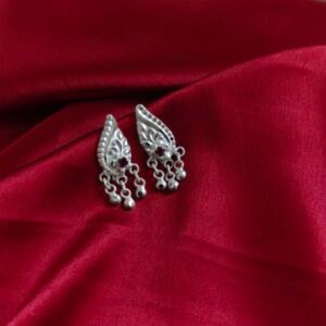 Alternative view of Devi Kundal