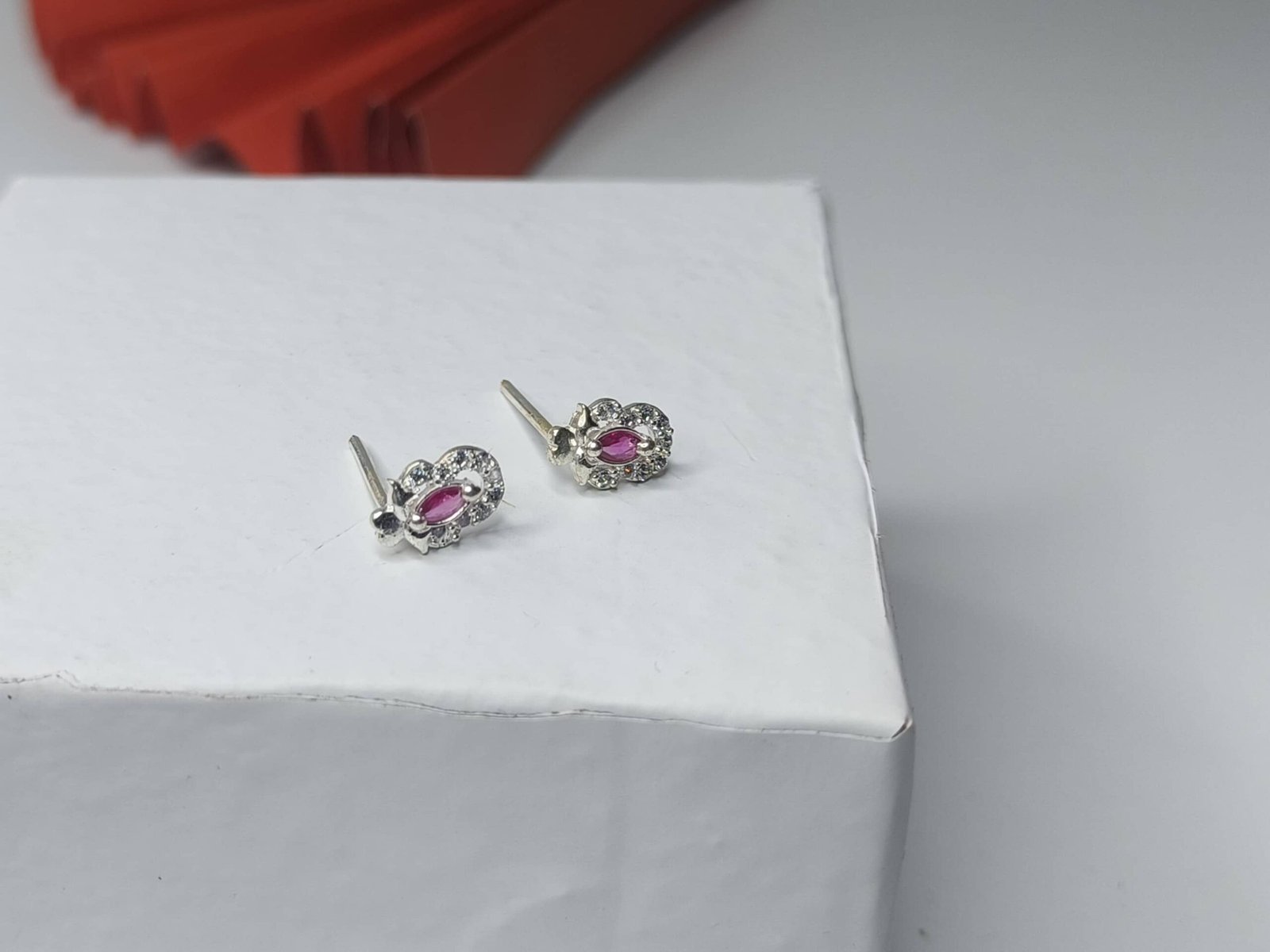 Stone Ear Top Ebba - Image 3