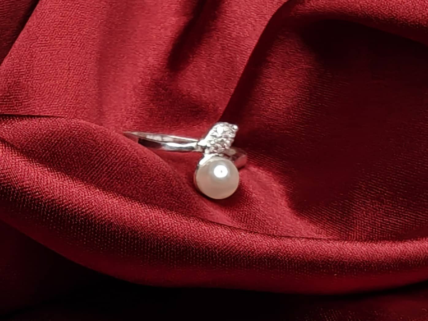 Pearl Finger Ring Maple - Image 2