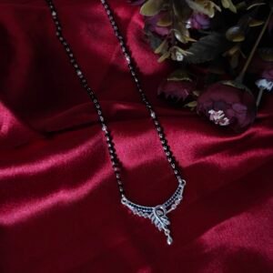 Manvi Mangalsutra 8 Mongolsutra stone gahenaz 12